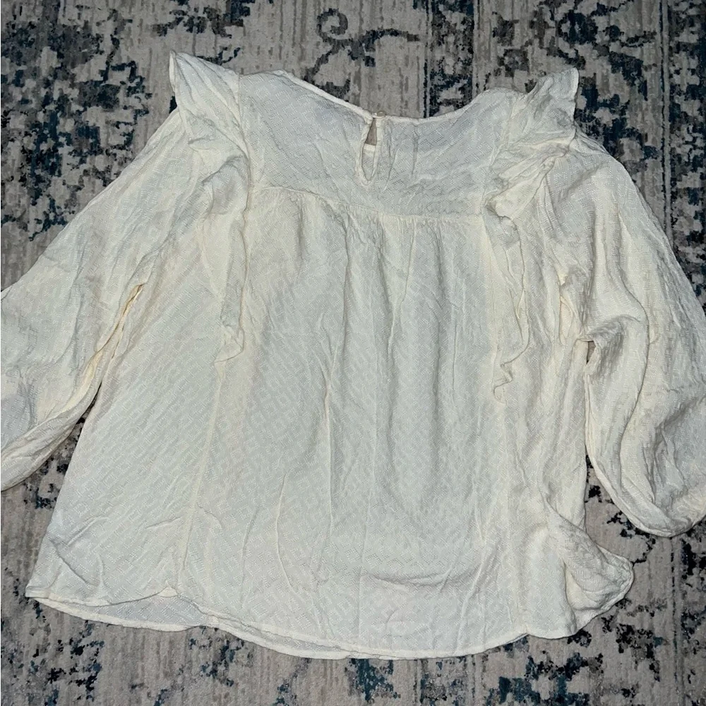 White Ruffled Top - Picture 4 of 4